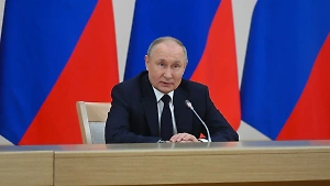 "Хрена с два — они уже у нашего забора": Путин высказался об обещаниях НАТО не расширяться на восток
