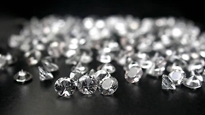 Песков заявил, что Россия сможет обходить санкции ЕС против алмазов
