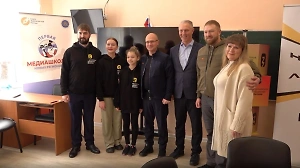 Кириенко посетил школы Геническа и оценил качество их ремонта