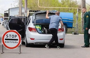 Серб пытался в бензобаке провезти в Россию 200 кг гашиша, но попался таможенникам