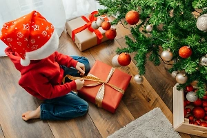 Психолог дала совет на случай, если ребёнок заказал у Деда Мороза слишком дорогой подарок