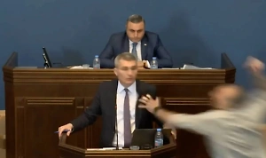 В Парламенте Грузии произошла драка во время обсуждения закона об иноагентах