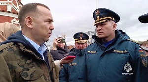 Глава МЧС Куренков и губернатор Шумков осмотрели дамбу в Кургане