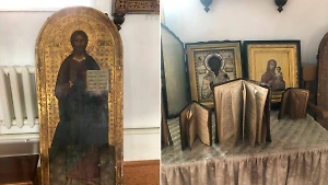 Священники показали, как спасли старинные книги и иконы из затопленного храма в Орске