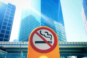 55% россиян хотели бы запретить курение на улице и вообще не терпят курильщиков