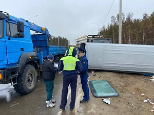 Пять человек пострадали при опрокидывании микроавтобуса в Бурятии