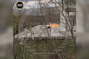 Очевидцы сняли на видео взрывы у обладминистрации во Владимире