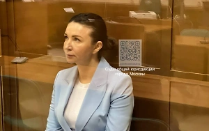 "Мамочка, как долго ждать": Блиновская со слезами зачитала суду письмо от детей и попросилась из СИЗО