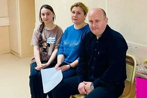 Врачи в Петербурге спасли 17-летнюю девушку с редкой аномалией мозга