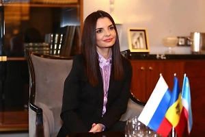 Гуцул заявила, что власти Молдавии угрожают держателям карт "Мир" в Гагаузии