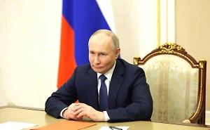 Путин в Китае пригласит Си Цзиньпина на саммит БРИКС в Казань