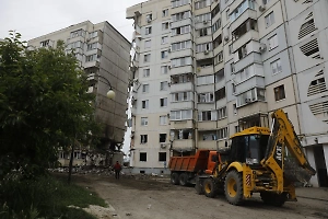 Белгородцам из частично обрушенной многоэтажки оплатят аренду съёмного жилья