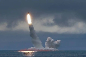Ракету "Булава" морского базирования приняли на вооружение ВС России