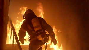 МЧС предупредило о повышенной угрозе пожаров в Москве из-за жары