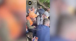 Спасатели дважды прерывали разбор завалов в Белгороде и спускались в укрытие из-за дронов ВСУ