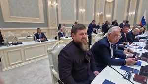 Кадыров заявил Life.ru, что поручил вырыть яму для Зеленского