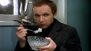 В СССР ни одно застолье не обходилось без них: 5 простых рецептов мегавкусных советских салатов