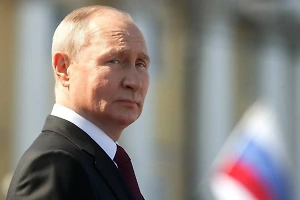 Путин трогательно поздравил медработников с их праздником