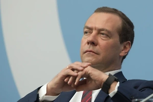 Медведев дал оценку саммиту в Швейцарии, проведя параллель с Оруэллом и вспомнив Булгакова