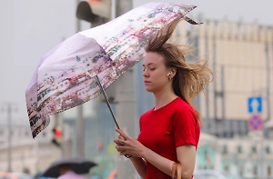 То дождь, то солнце: погоду в Москве будет "колбасить" всю неделю