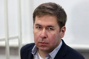 Экс-адвоката Новикова* заочно приговорили к 8,5 года за фейки об армии