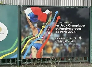 МОК нашёл объяснение плакатам с Исинбаевой, замеченным в Париже в преддверии Олимпиады