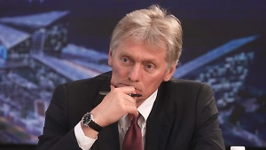 Песков заявил, что мирная инициатива Путина продолжает оставаться на повестке дня