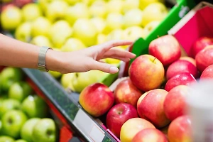 КНДР может начать поставлять в Россию яблоки, женьшень и сельхозживотных