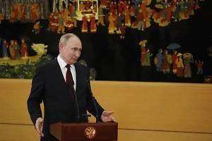 Песков объяснил, почему Запад в штыки воспринял визит Путина в КНДР и Вьетнам