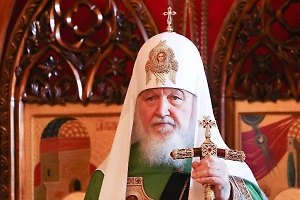 Патриарх Кирилл объявил 22 июня Днём принесения "Троицы" в Троице-Сергиеву лавру