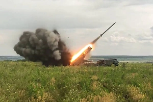 Армия России штурмует Торское, ВСУ бросили на фронт биатлонисток и снайперш из Европы, новые кладбища в Киеве, ситуация на 16 июля