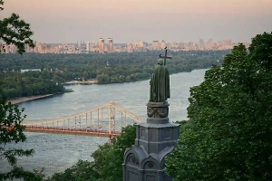 В Раде заявили, что к осени на Украине останутся только пенсионеры