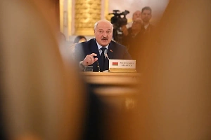 Лукашенко: Давайте сядем за стол переговоров и закончим эту драчку