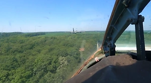 Появилось видео блестящей операции Су-25 по уничтожению логова ВСУ в курском приграничье