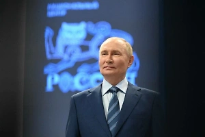 Путин наградил преподавательский состав МГИМО орденом Александра Невского