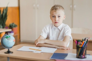 Психолог объяснила родителям, как реагировать на плохие оценки детей