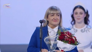 Жена бойца СВО из Ханты-Мансийска получила премию "Служение" за проект по помощи армии