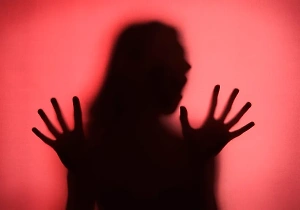 Россиянка пришла в гости на семейный праздник, а оказалась в сексуальном рабстве