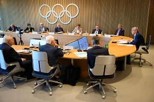 МОК оборвал связь с Россией после жалобы на беззаконие со сменой гражданства олимпийцами