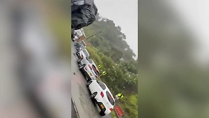 Огромные оползни сошли на шоссе в Колумбии, приведя к многочисленным жертвам
