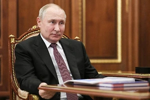 "До добра не доведёт": Путин заявил, что многие соседние страны живут чужим умом