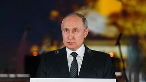 Путин: Мы никогда не предадим память и подвиг наших отцов, дедов и прадедов