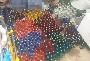 На Сахалине нашли более 600 бутылок контрабандного алкоголя на судне из Пусана