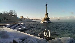 Морской и наземный транспорт в Севастополе остановили из-за воздушной тревоги