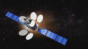 Роскосмос обнаружил 20 неопознанных объектов вблизи нерабочего спутника Intelsat