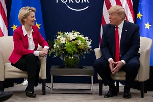 Урсула фон дер Ляйен похвасталась телефонным разговором с Трампом