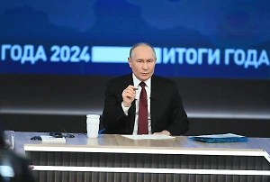 Путин: Правоохранители должны следить, чтобы мигранты уважали традиции России