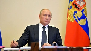 Путин объявил о дополнительных выплатах для медиков с 1 марта