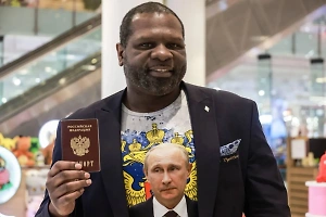 Получивший гражданство РФ боксёр Джонсон захотел сменить фамилию на Владимирович