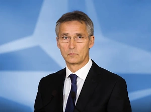 Столтенберг признал, что у НАТО есть проблемы с запасом вооружений